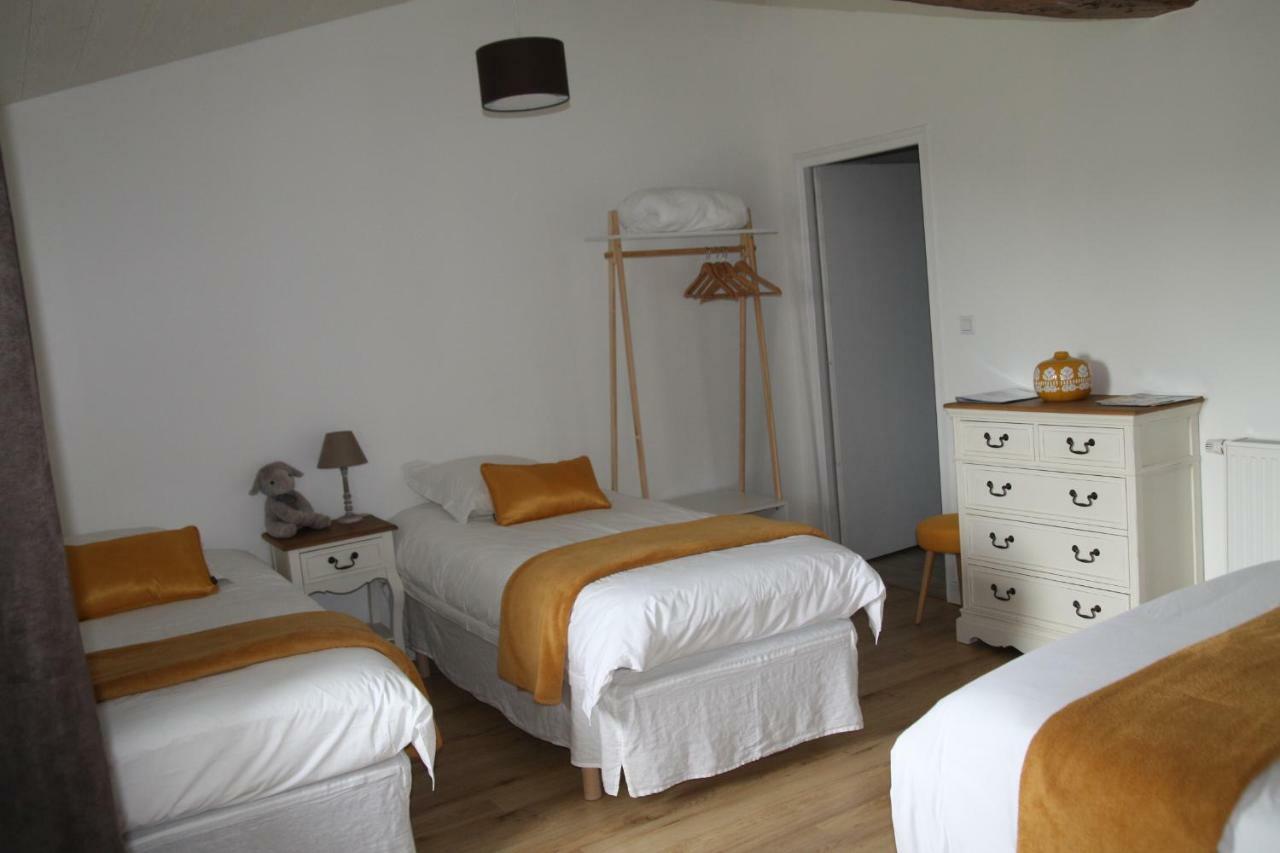 Aux Charmes D'Antan Hotel La Pommeraie-sur-Sèvre Екстериор снимка